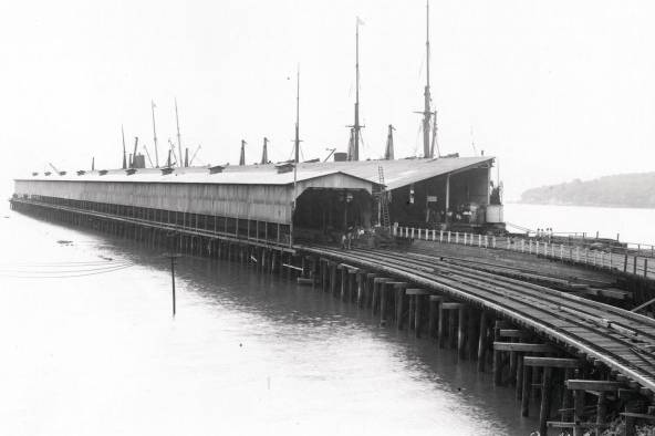 Una mirada histórica a la industria portuaria panameña