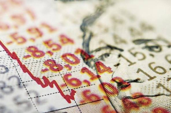 La caída de salarios reales y la austeridad fiscal han presentado un periodo de recesión para el continente europeo.