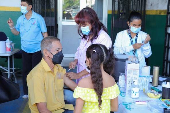 Durante el primer trimestre de 2023, el PAI ha aplicado un total de 193 mil 966 dosis de vacunas bivalentes contra la covid-19.