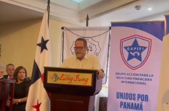 Linares advirtió sobre las continuas amenazas que aún mantienen a Panamá en listas como la de la Unión Europea
