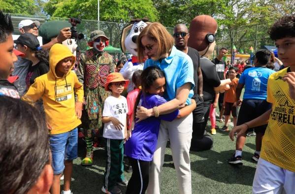 Programa Ver y Oír para Aprender evalúa a 300 niños en cierre del Verano Feliz del Parque Omar.