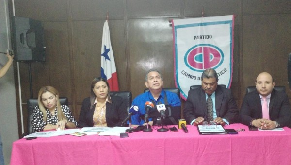 Miembros de la Comision Nacional de Elecciones Primarias de CD.