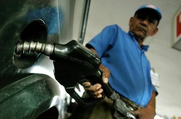 El precio del galón de la gasolina de 95 octanos será de $4.47.