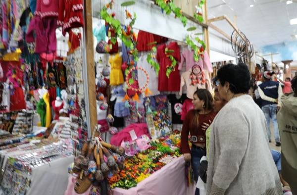 Feria de las Flores y el Caf&eacute;