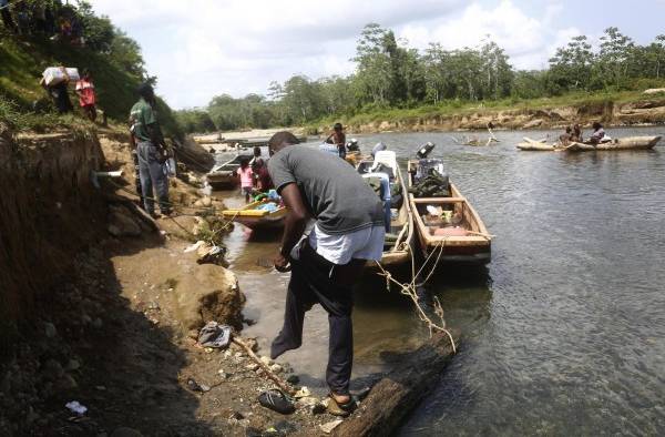 Migrantes persiguen sus sueños en medio de la mortífera pandemia de la covid-19