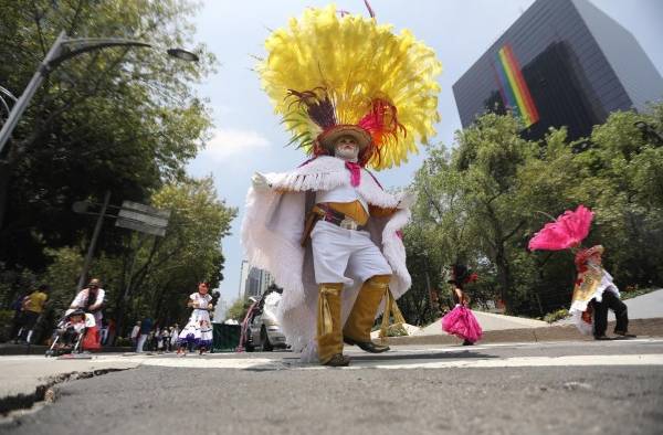 Indígenas de México reclaman visibilidad y derechos en marcha conmemorativa