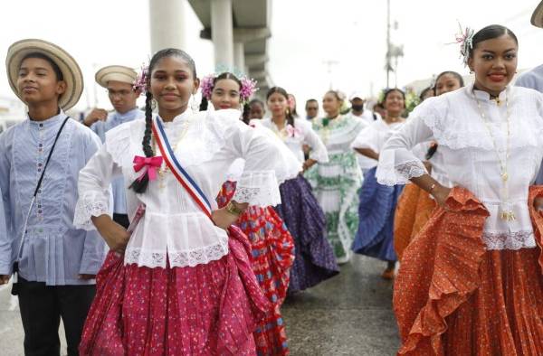 Así celebran el 4 de noviembre en la 24 de Diciembre