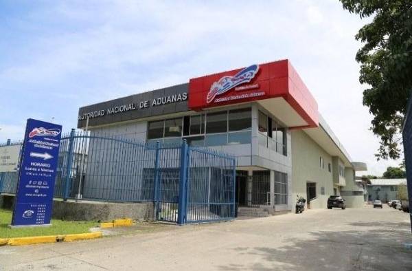 Fachada de la sede de la Autoridad Nacional de Aduanas, Ana.