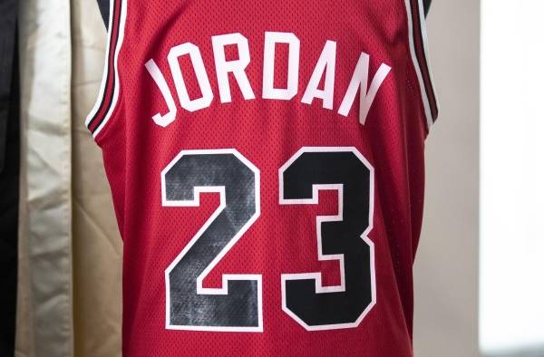 Camiseta vendida de Michael Jordan