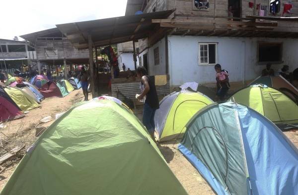 Migrantes persiguen sus sueños en medio de la mortífera pandemia de la covid-19