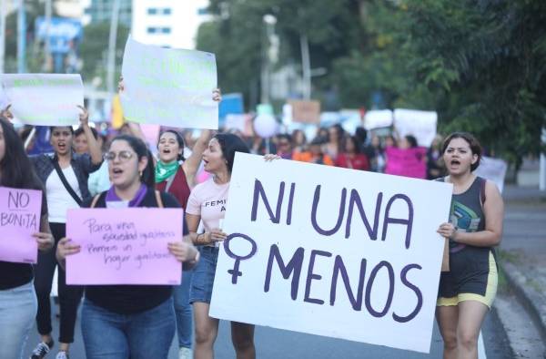 Manifestaci&oacute;n contra la violencia a la mujer