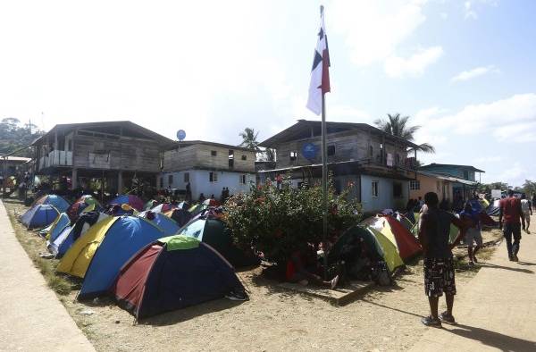 Migrantes persiguen sus sueños en medio de la mortífera pandemia de la covid-19