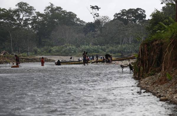 Migrantes persiguen sus sueños en medio de la mortífera pandemia de la covid-19