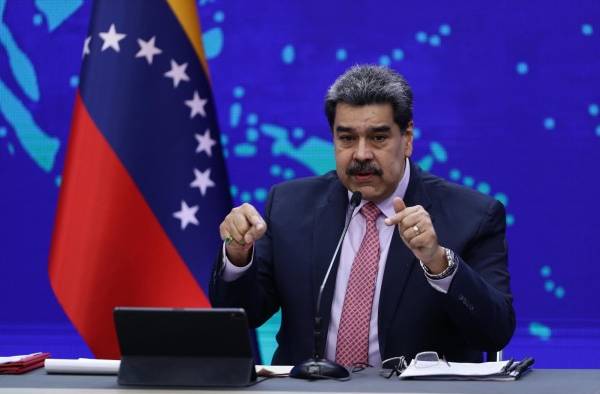 Fotografía de archivo en la que se registró al presidente de Venezuela, Nicolás Maduro, durante una rueda de prensa, en el Palacio Miraflores, en Caracas (Venezuela).