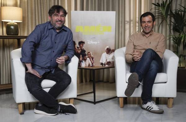 Foto reciente de Jordi Évole junto a Màrius Sánchez, codirectores de 'Amén, Francisco responde'.