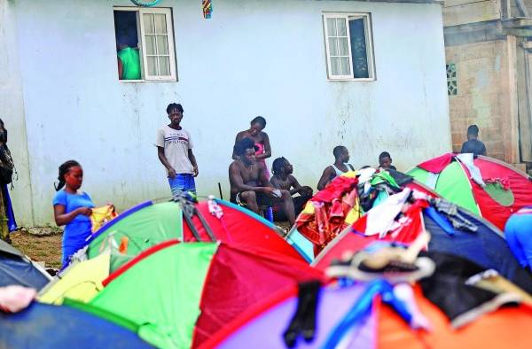 Migrantes persiguen sus sueños en medio de la mortífera pandemia de la covid-19