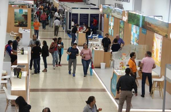 Visitantes en las recientes exposiciones realizados en el Panamá Convention Center.