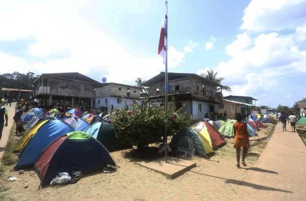 Migrantes persiguen sus sueños en medio de la mortífera pandemia de la covid-19