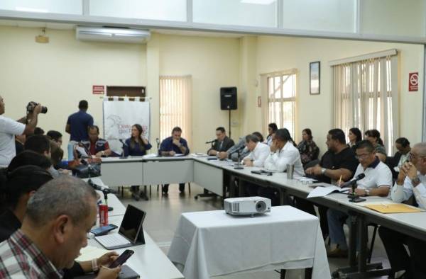 Las reuniones serán celebradas todos los miércoles entre representantes de la CSS, Minsa, gremios con la medicación de la Defensoría del Pueblo.