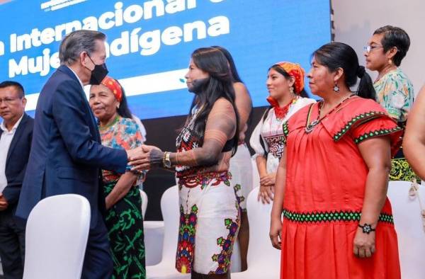 El presidente dijo también que el Gobierno está comprometido con el respeto de su cultura.