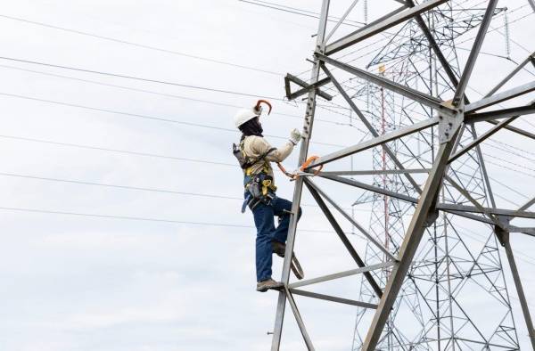 Los pliegos tarifarios de las empresas distribuidoras Elektra Noreste (Ensa) y Naturgy establece un aumento de aproximadamente del 5% a 20% respectivamente.. 