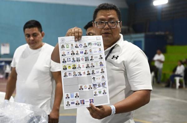 Los guatemaltecos votaron sin grandes ilusiones de superar la pobreza, violencia y corrupción.