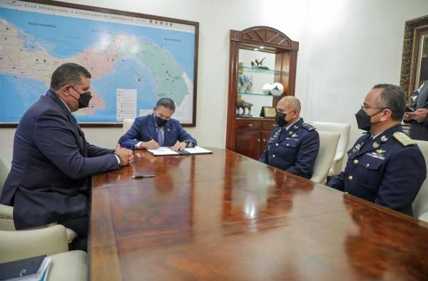 Cortizo se reunió la mañana de este jueves 22 de junio con el ministro de Seguridad, Juan Pino, Cárdenas y Urieta.