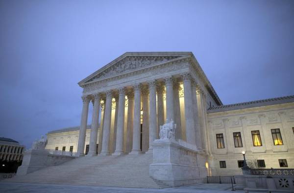 Fotografía de archivo en la que se registró la fachada de la sede del Tribunal Supremo de Estados Unidos, en Washington DC (EE.UU.).