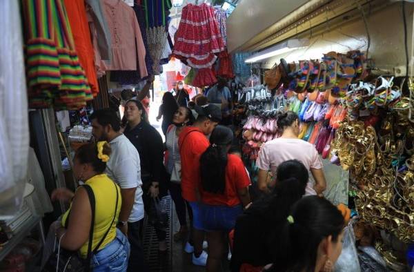 Panameños ultiman detalles para 'chanearse' en las fiestas patrias