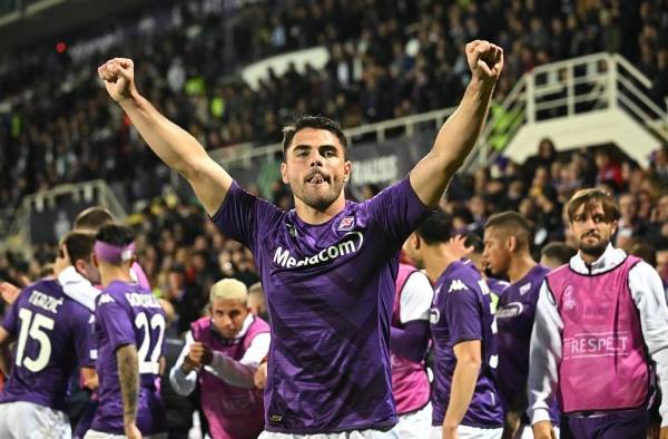 La Fiorentina venció al Lech Poznan de Polonia 6-4 en el global.