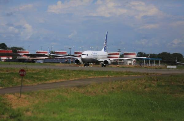 Pasadas las 12:30 p.m. se descartó que hubiera una bomba en el avión de Copa Airlines