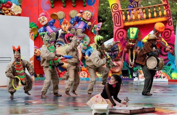 Carnaval de Negros y Blancos colombiano mantiene su esencia en la virtualidad