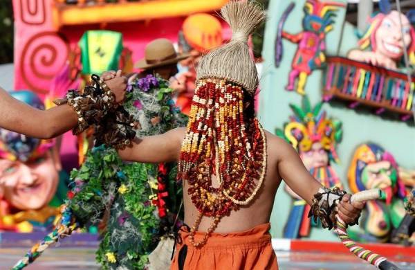 Carnaval de Negros y Blancos colombiano mantiene su esencia en la virtualidad