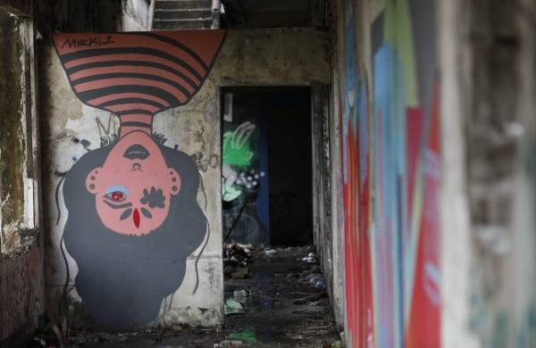 Arte da vida a edificios abandonados en Amador