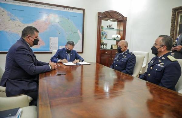 Cortizo se reunió la mañana de este jueves 22 de junio con el ministro de Seguridad, Juan Pino, Cárdenas y Urieta.