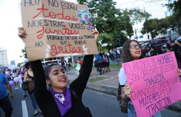 Manifestaci&oacute;n contra la violencia a la mujer