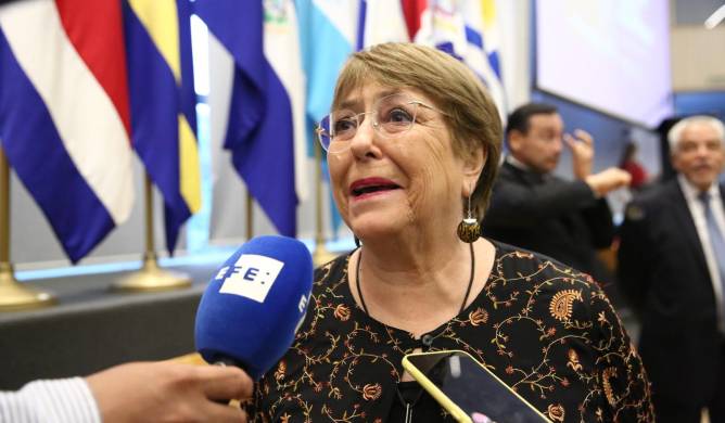 Michelle Bachelet, hoy en el I Encuentro Internacional Diálogos para el Desarrollo del Banco de Desarrollo de América Latina y el Caribe (CAF).