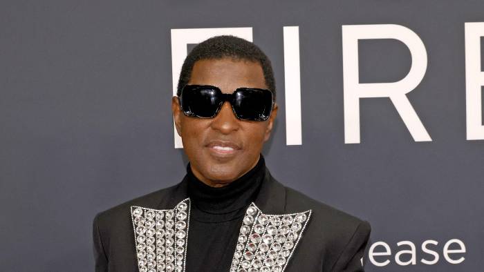 Babyface asiste a la 67.ª edición de los premios GRAMMY el 2 de febrero de 2025 en Los Ángeles, California.