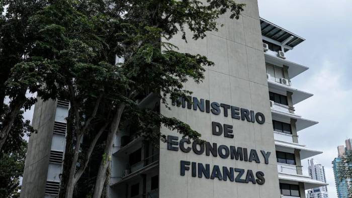 El gobierno de Panamá efectuó la subasta a través del Ministerio de Economía y Finanzas (MEF).