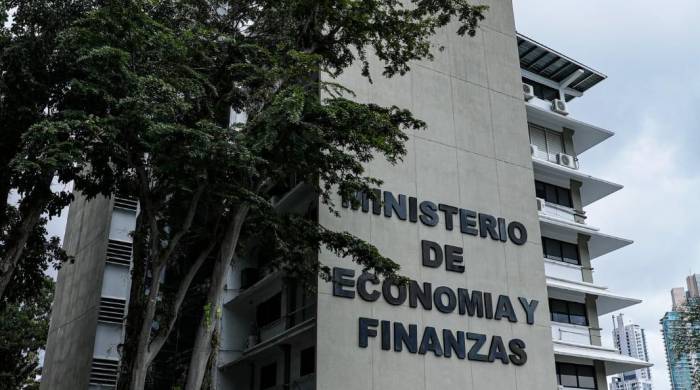 El gobierno de Panamá efectuó la subasta a través del Ministerio de Economía y Finanzas (MEF).