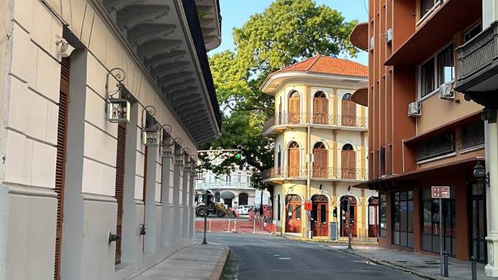 Del Casco Antiguo mencionan la convergencia de actividades como deambular por las calles.