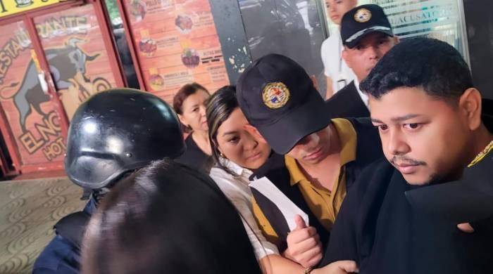 El hijo del diputado perredista Raúl Pineda fue aprehendido el pasado martes, 20 de agosto, cuando se apersonó voluntariamente a una doble audiencia en el Sistema Penal Acusatorio.