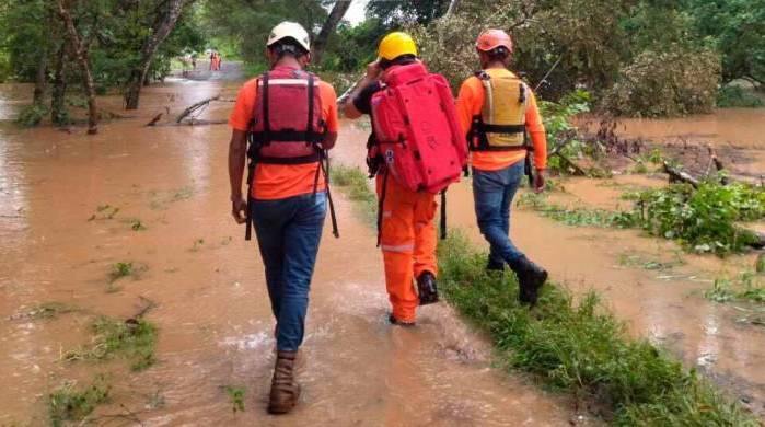 Según el Instituto de Meteorología e Hidrología de Panamá (IMHPA), el sistema frontal se desplazará hacia el sur de Centroamérica.