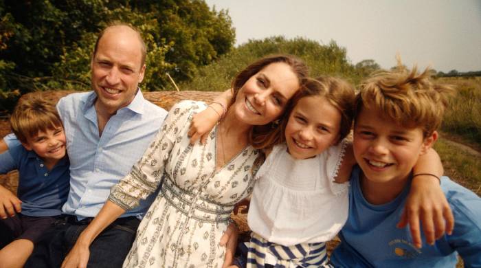 La princesa Catalina junto a su esposo, el príncipe William, y sus hijos.