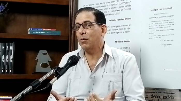 Arnulfo Arias Olivares, diputado suplente en el 2-1