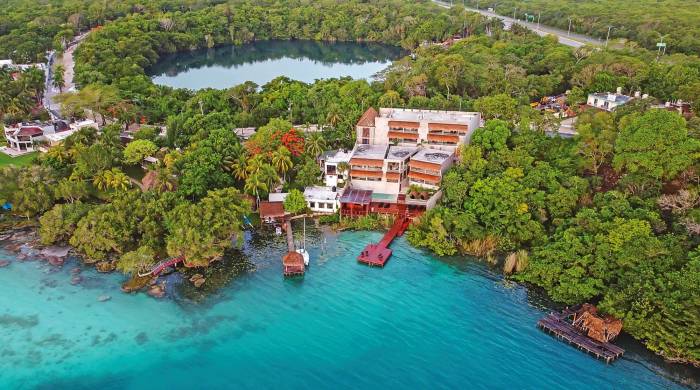 Esta laguna es una de las más grandes de la península de Yucatán.