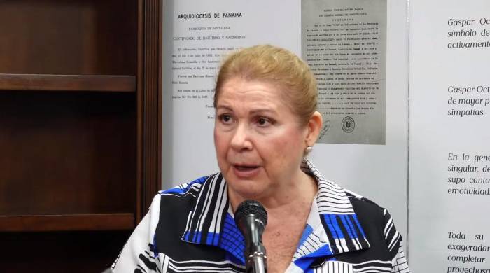 Ana Elena Porras, historiadora y docente