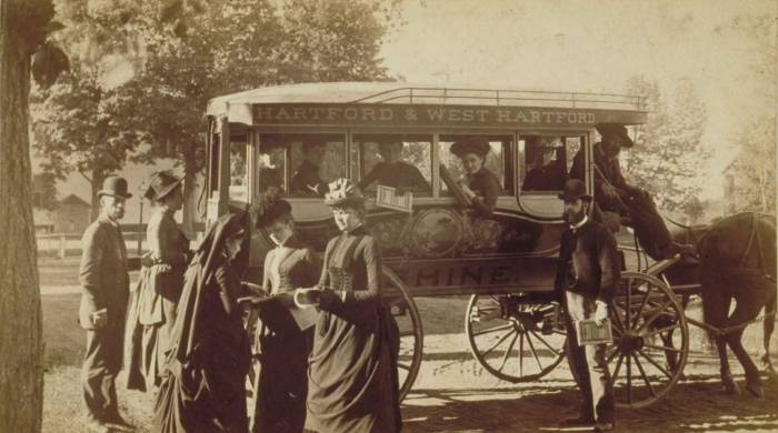 Prototipo de ómnibus. Excursión en ómnibus, 1880, Hartford, Connecticut.