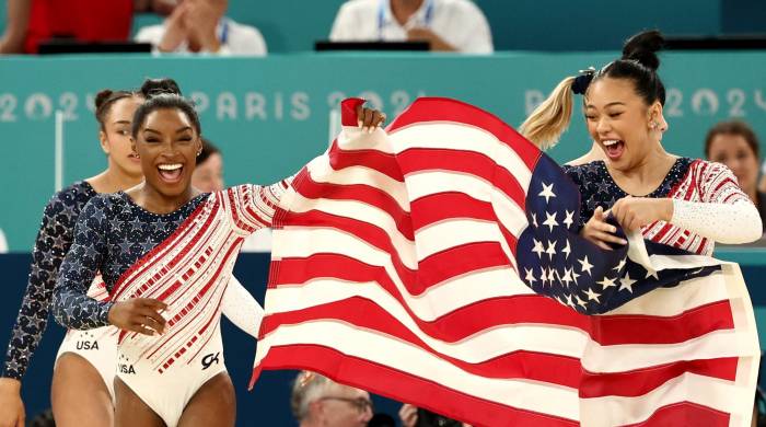 El equipo de Estados Unidos logró la medalla de oro por equipos de gimnasia artística.