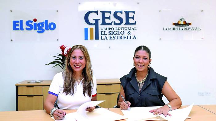 Ivette Chen, directora comercial de Contraxeña Productions S. A., y Ciara Campos, coordinadora de Mercadeo de Grupo GESE.